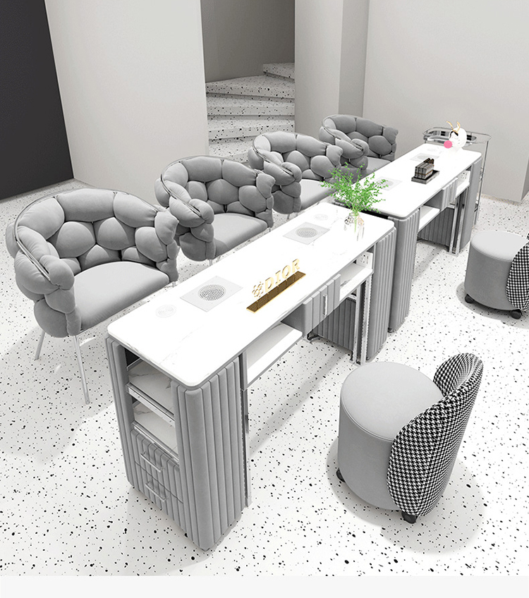 Set Tavolo e Sedia per Manicur - Interior Design Nail Salon recensione e prezzo