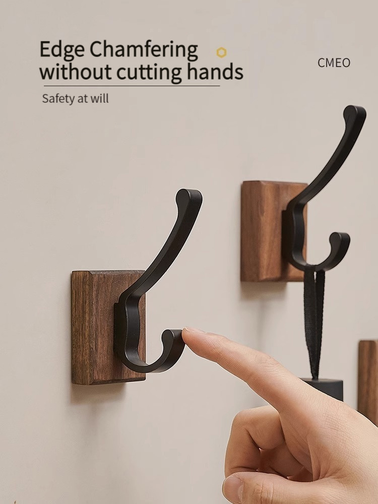 Gancio Nero in Alluminio Senza - Antique Brass Hook recensione e prezzo